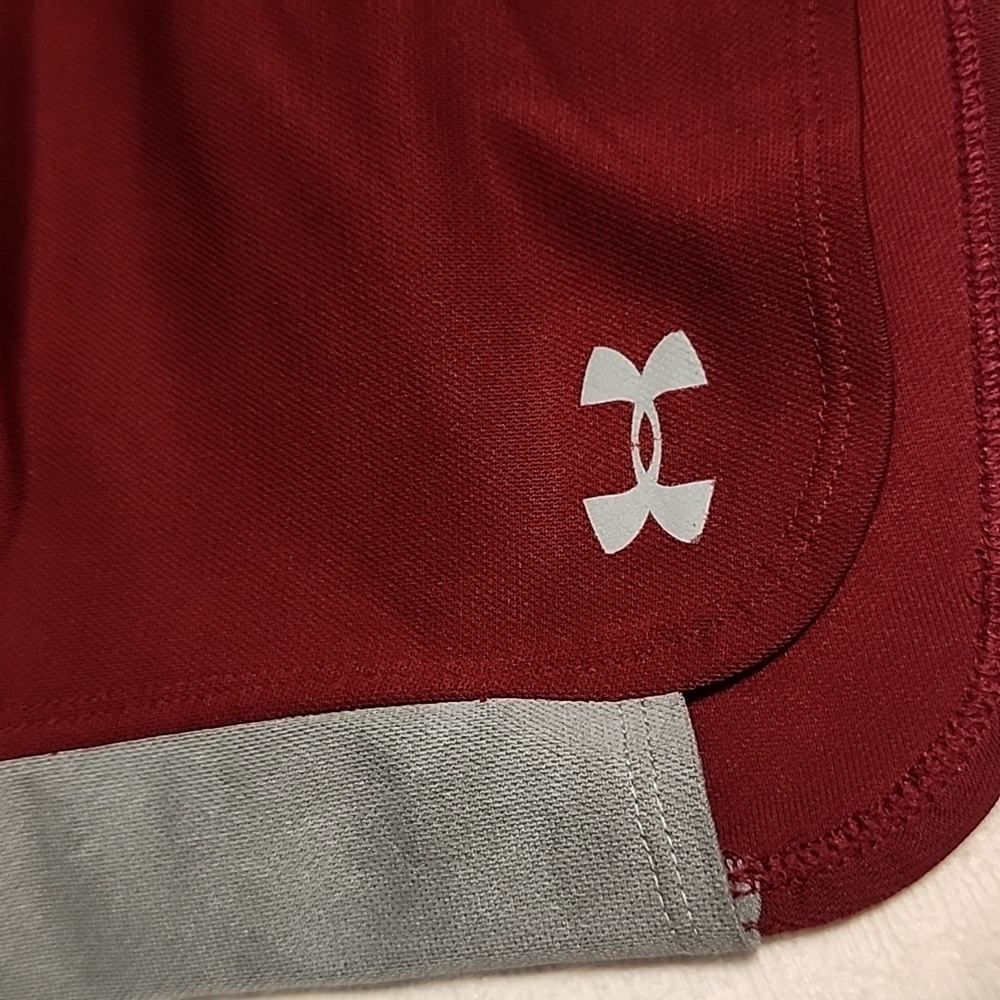 Under armor shorts - Picture 2 of 7